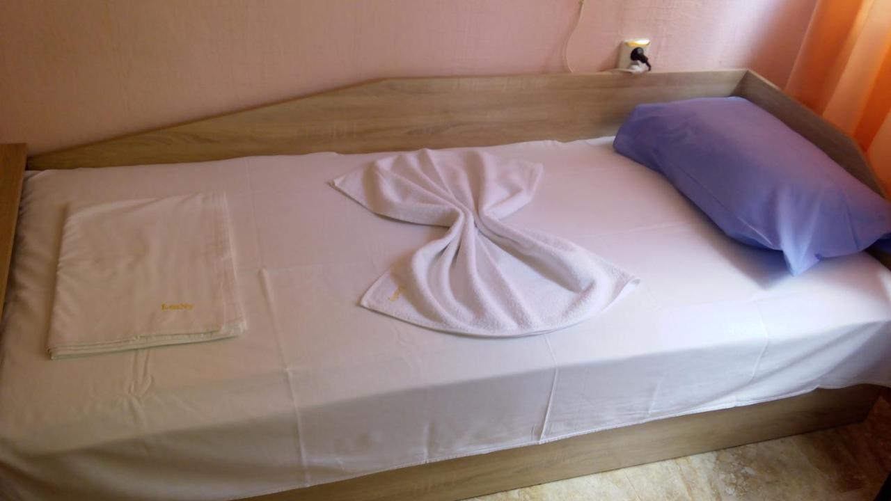 Hotel Lenny Kranevo Esterno foto